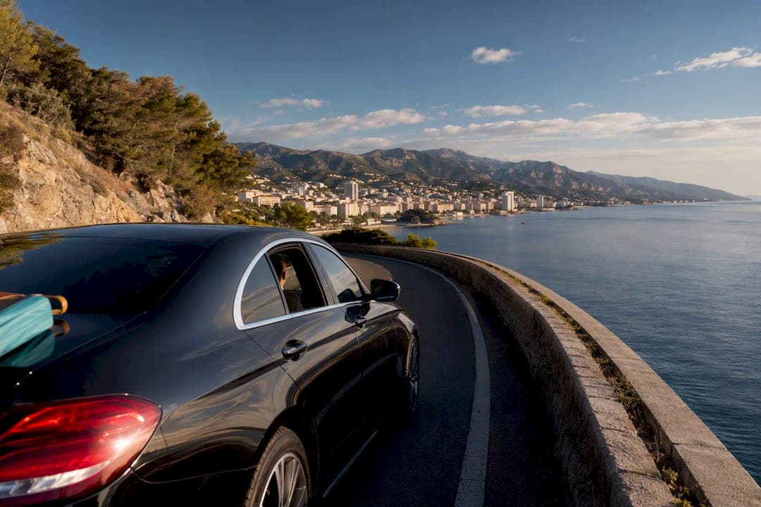 22 minute train or fixed chauffeur: Nice to Monaco travel time
