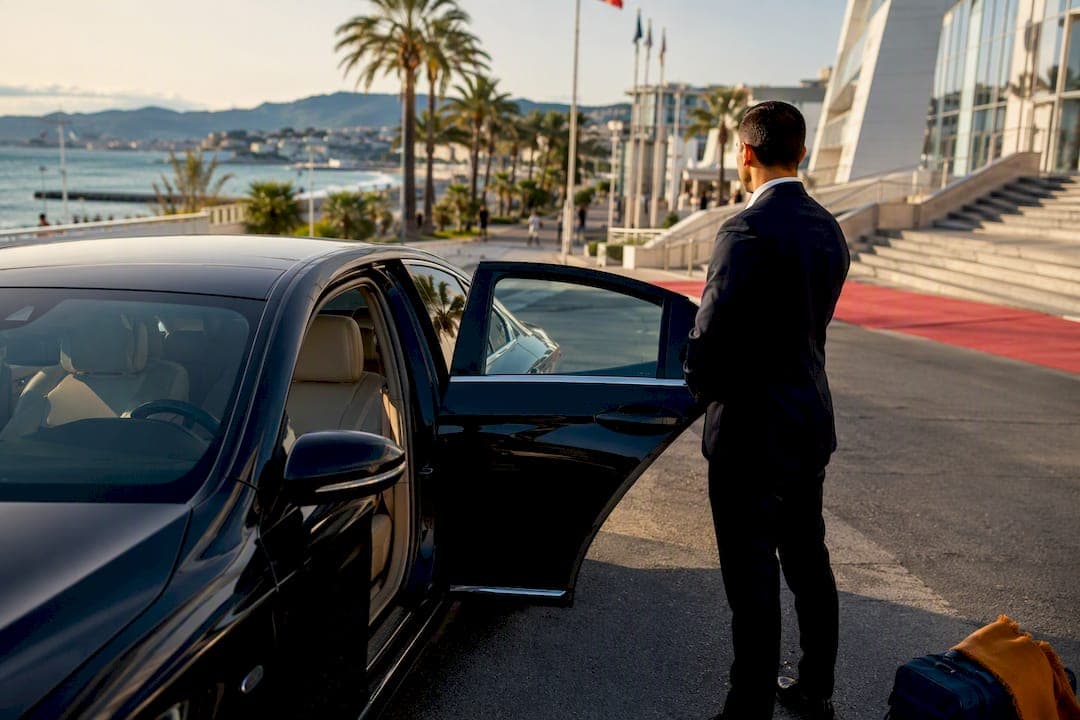 6 Minute Walk to the Palais des Festivals, Cannes, Arrive Stress Free