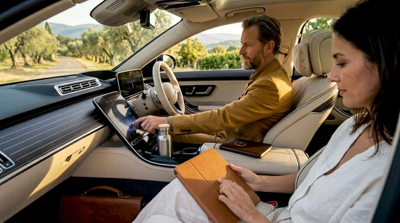 Why use sedans and vans for travel comfort in 2026
